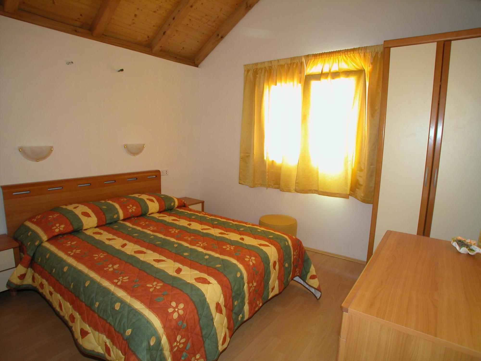 Villas Oleandri Vrboska Esterno foto