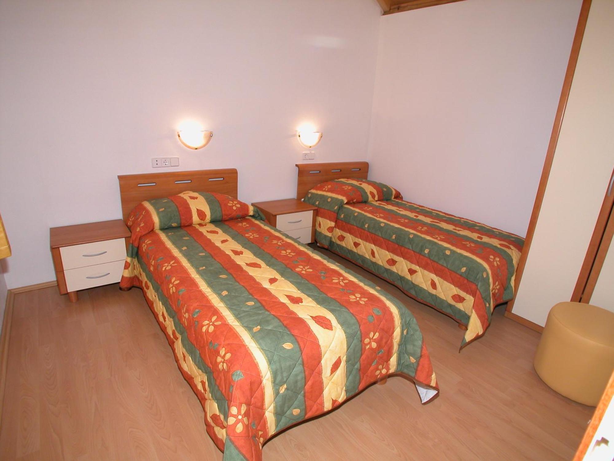 Villas Oleandri Vrboska Esterno foto